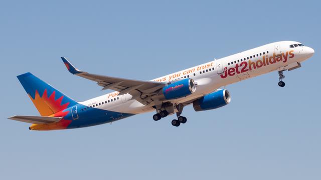G-LSAK:Boeing 757-200:Jet2.com